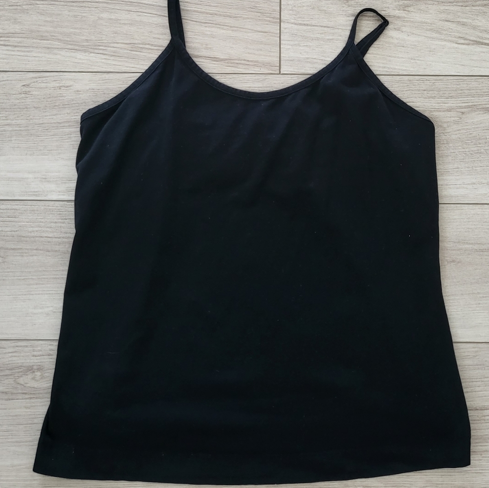 Womens tank black